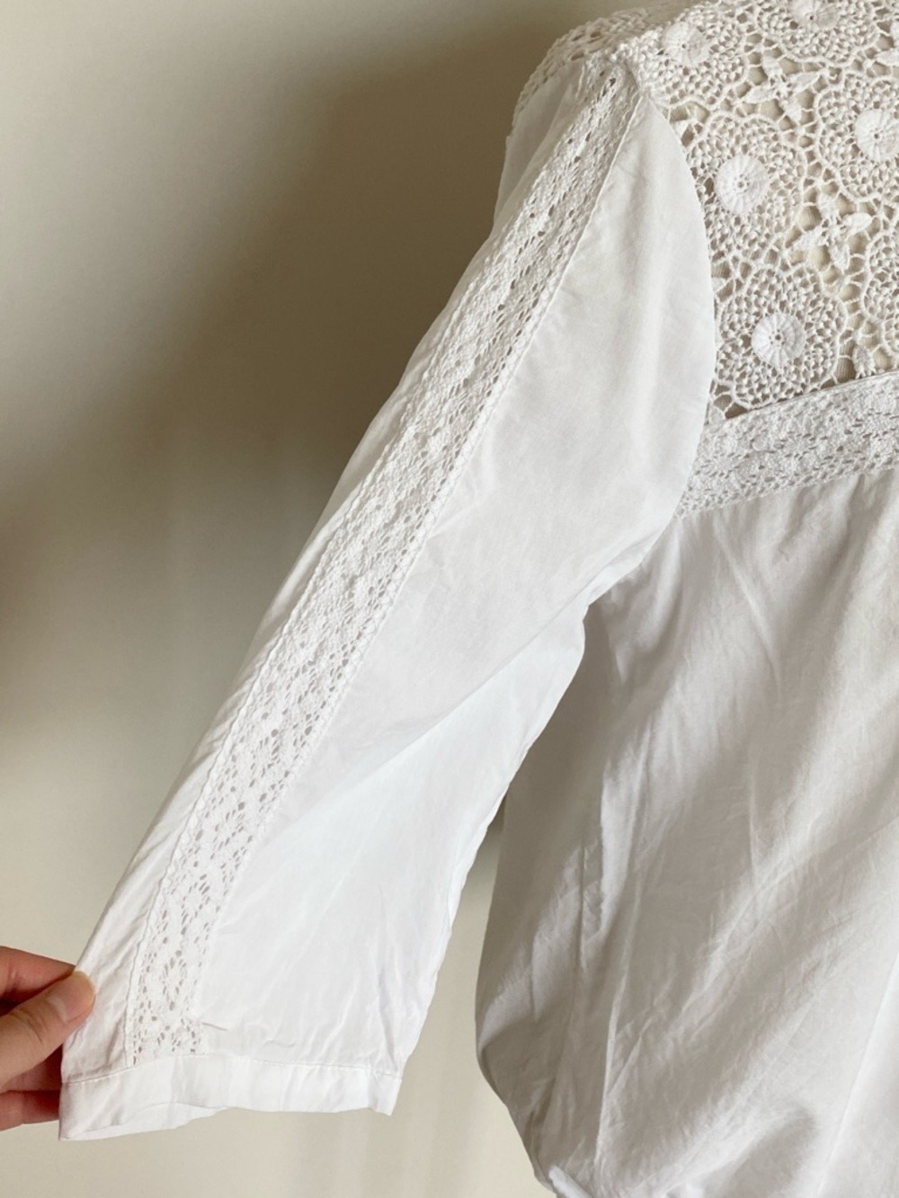 Chic by Jacob White Lace Detail Button Front Blouse 3/4 Sleeve Sz M - Picture 7 of 13